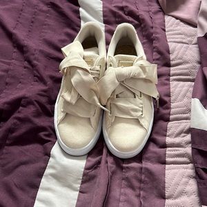 Rare Puma sneakers size 6.5